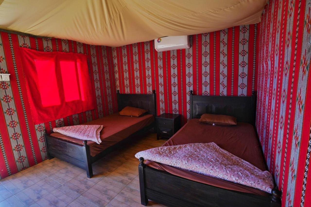 Oryx Camp Hotel Wadi Rum Exterior foto